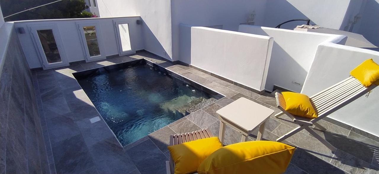 Chariot Apartments Santorini Kamári エクステリア 写真