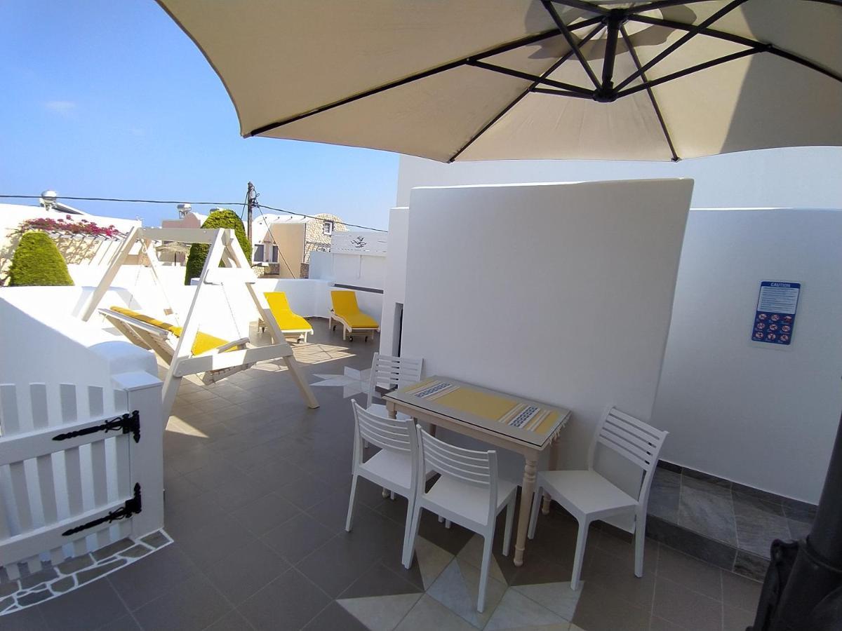 Chariot Apartments Santorini Kamári エクステリア 写真