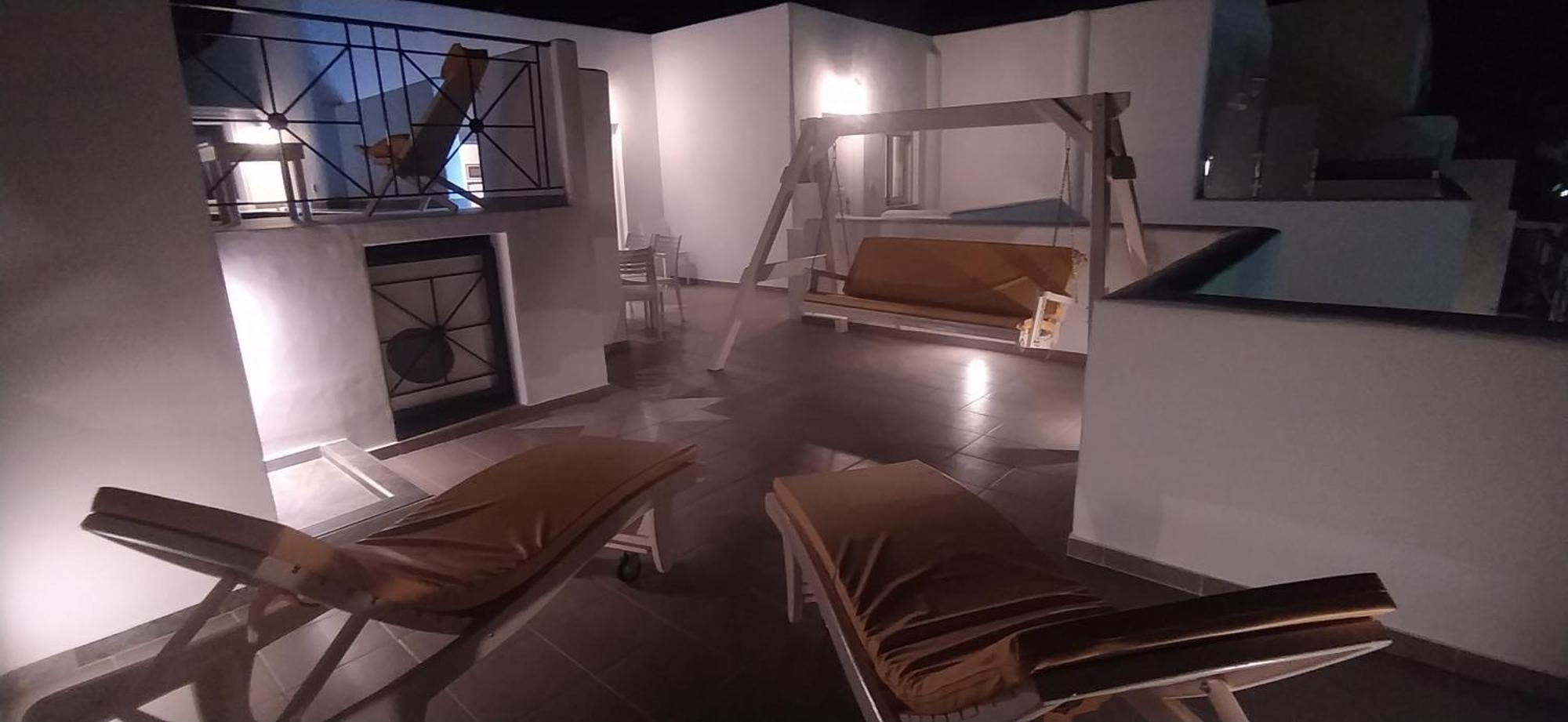 Chariot Apartments Santorini Kamári 部屋 写真