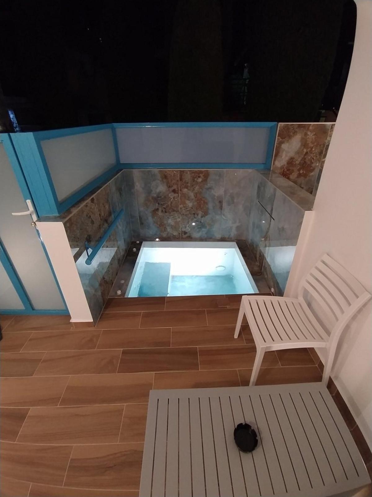 Chariot Apartments Santorini Kamári 部屋 写真